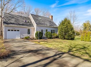 43 Bunker Hill Rd, Guilford, CT 06437