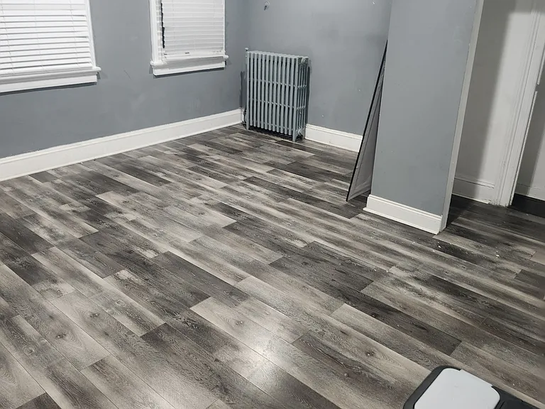 1411 W Lombard St — Photo 11