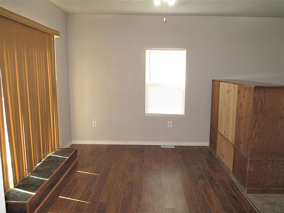 5th image of 1426 N Meade St