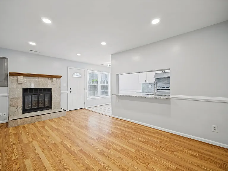 254 Weller Blvd — Photo 15