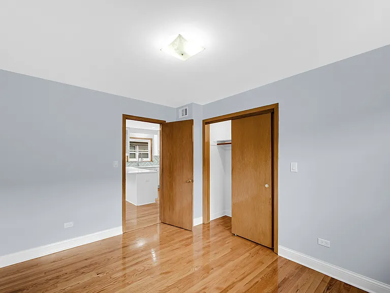 5740 N Lowell Ave #2 — Photo 17