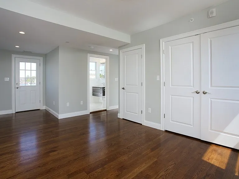 660 Somerville Ave #2 — Photo 7