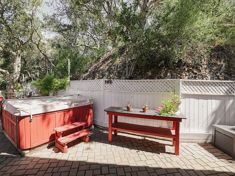 26185 Zdan Rd — Photo 34