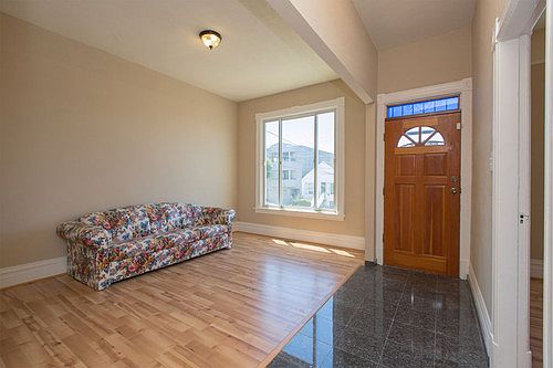 3rd image of 717 San Bruno Ave