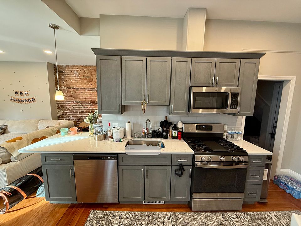 1st image of 141 Galen St #1