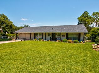 525 Kiowa Dr W, Lake Kiowa, TX 76240
