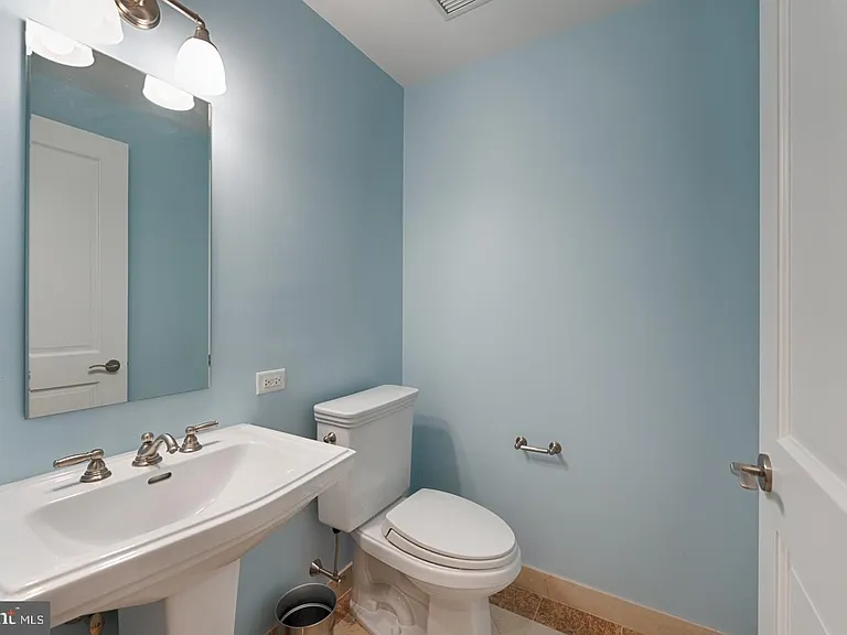 130 S 18th St #602 — Photo 15
