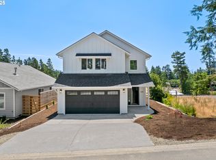 620 North Ave, Manzanita, OR 97130