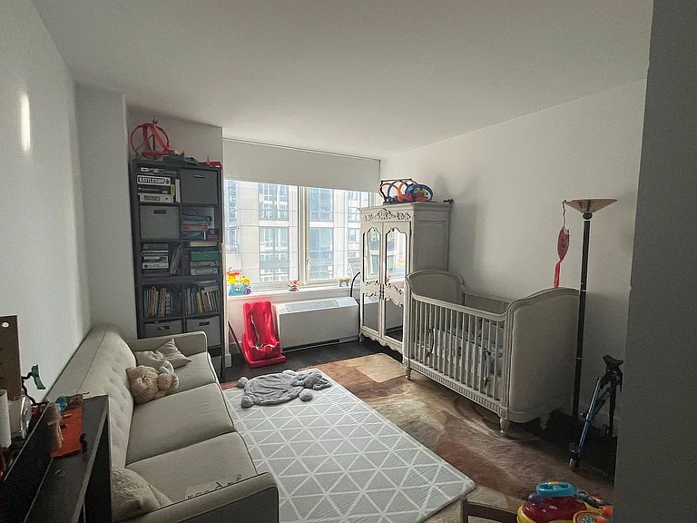 80 Riverside Blvd #8P — Photo 12