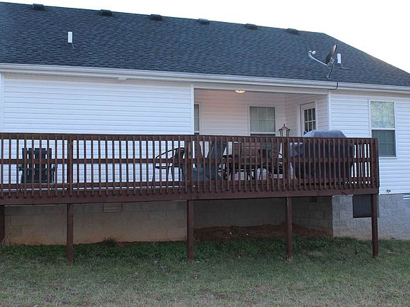 2nd image of 940 Sailor Ave