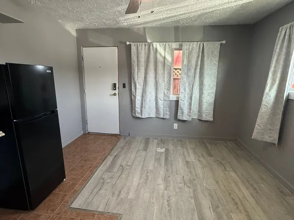 1109 S 1st Street, 1109 S 1st St #1, Coos Bay, OR 97420