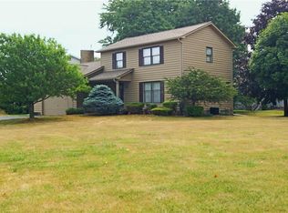 7 Amalia Ct, Rochester, NY 14612