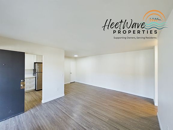 3rd image of 683-685 S Lincoln Ave #685-T