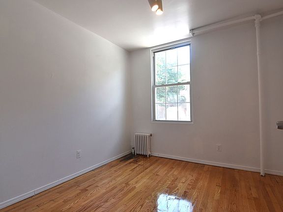 3rd image of 185 Metropolitan Ave #1D