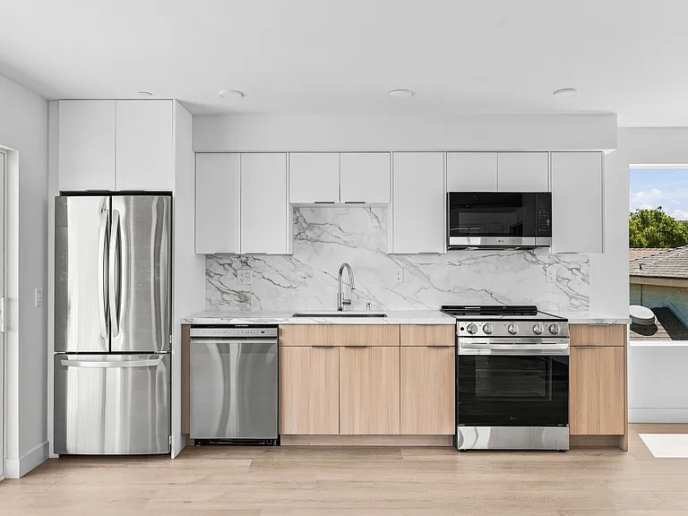 1259 Lincoln Ave — Photo 17