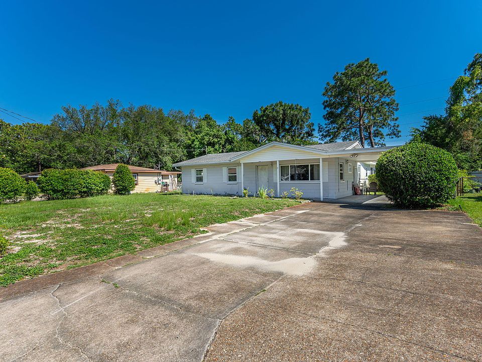 1st image of 318 Oakland Cir NW