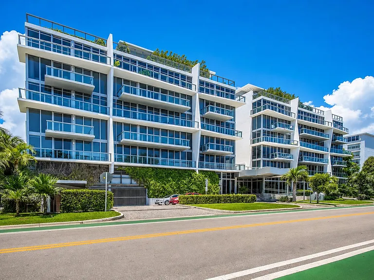 9940 W Bay Harbor Dr #4S — Photo 16