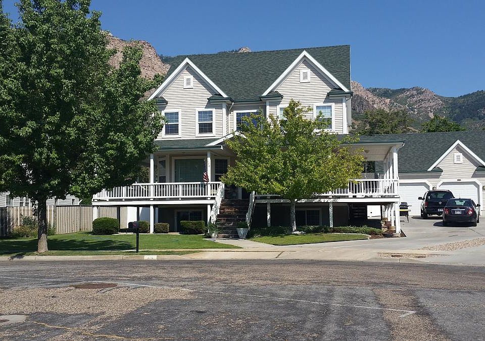 Front View of Home