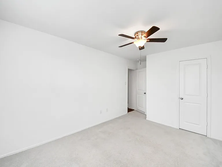 26915 Wilderye Cove Ln — Photo 24