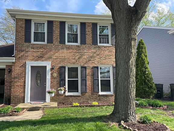 2nd image of 1181 W Bryn Mawr Ave
