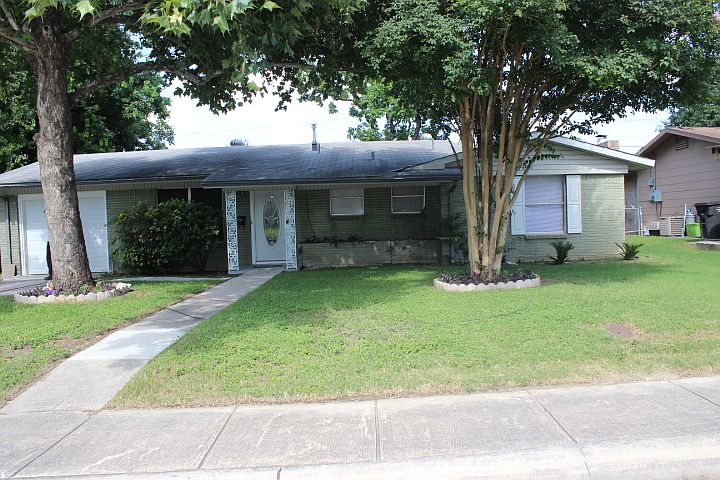 1st image of 8402 Republic Dr