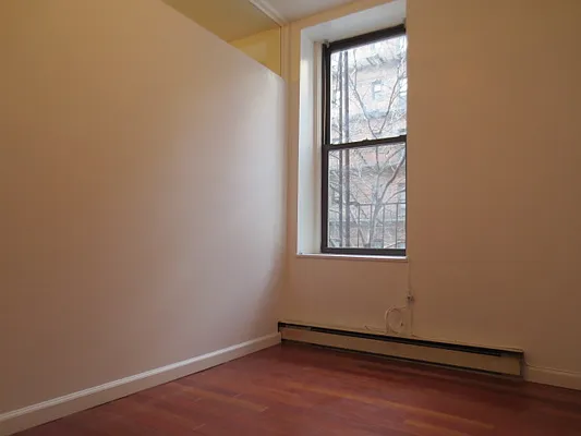 Rented by Robyn Lee, LREB | media 13