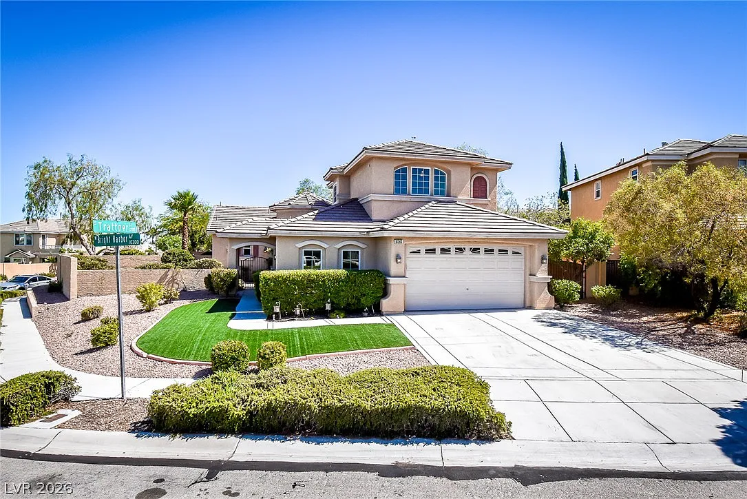 3 bed, 3.5 bath, 2496 sqft, $3,250 — Photo 2