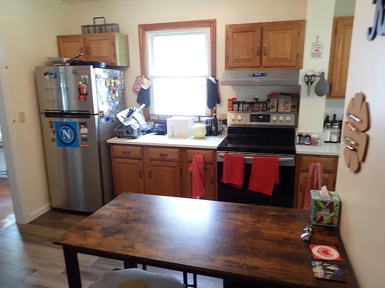 124 Reservoir St — Photo 3