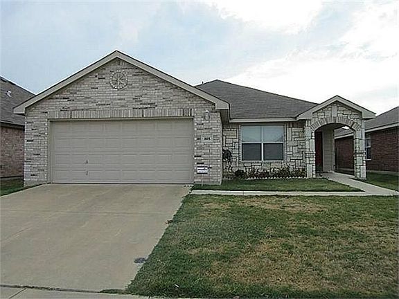 2nd image of 808 Honey Dew Ln