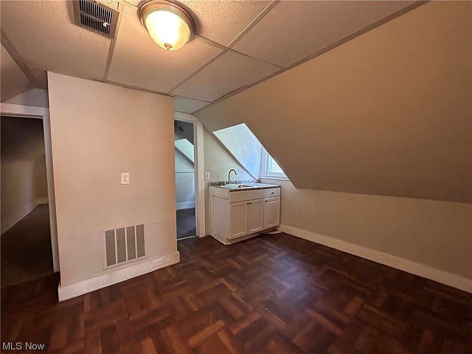 506 E 140th St, Bratenahl, OH 44110 Zillow