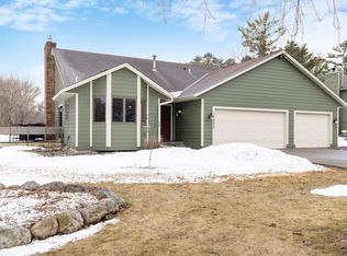 25405 Mann Ln, Shorewood, MN 55331