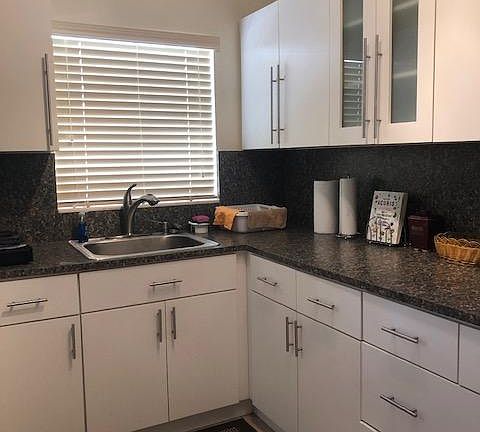 2nd image of 640 Pennsylvania Ave APT 18