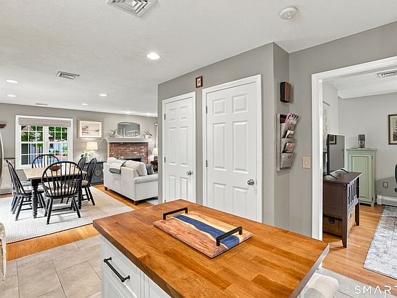 4th image of 37 Hickory Street