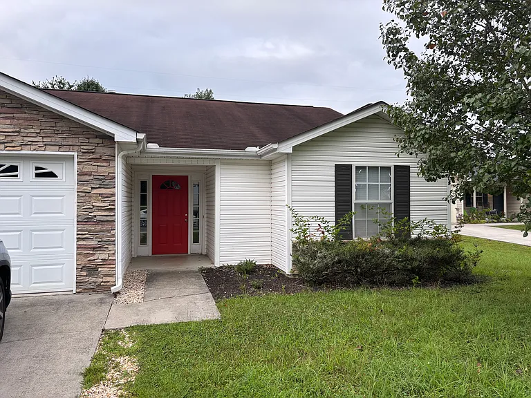 6359 Gary Moore Ln — Photo 2