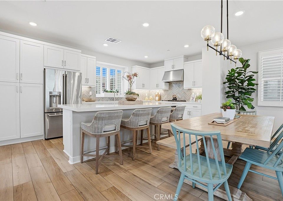 1st image of 5 Splendor Way