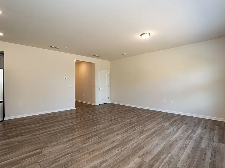 1517 Rhodes Pond St — Photo 12