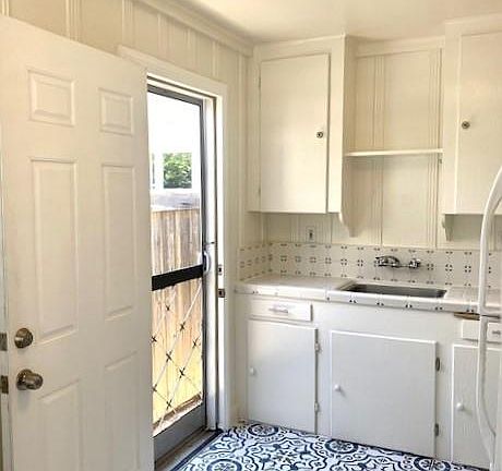 5th image of 4755 Newport Ave