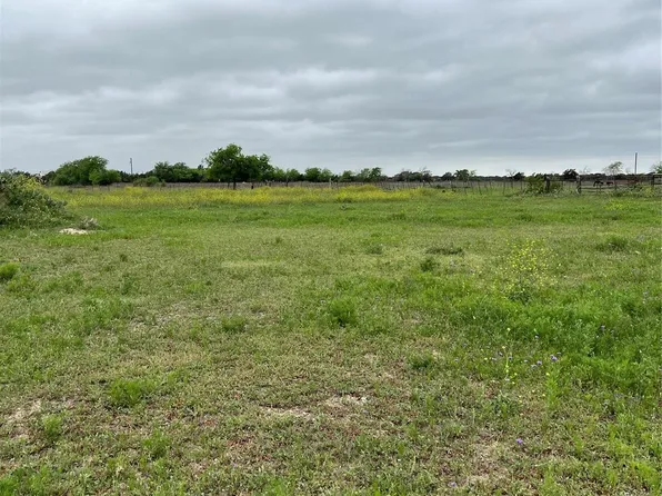 850 County Road 219, Florence, TX 76527