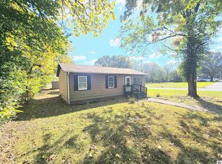 2932 Fairmont St, Paducah, KY 42003