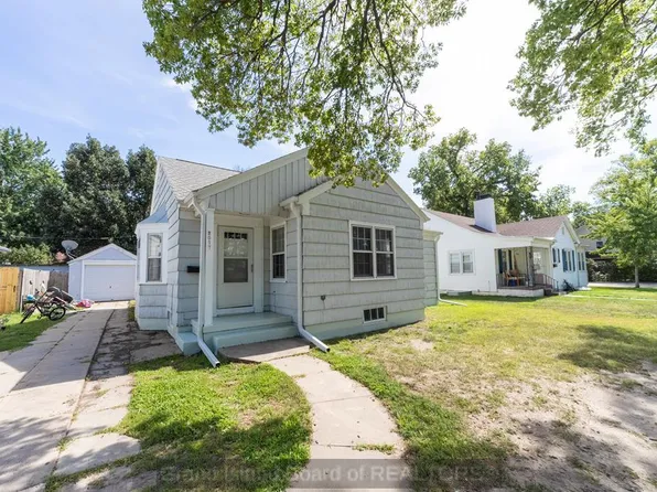 2017 W Koenig St, Grand Island, NE 68803