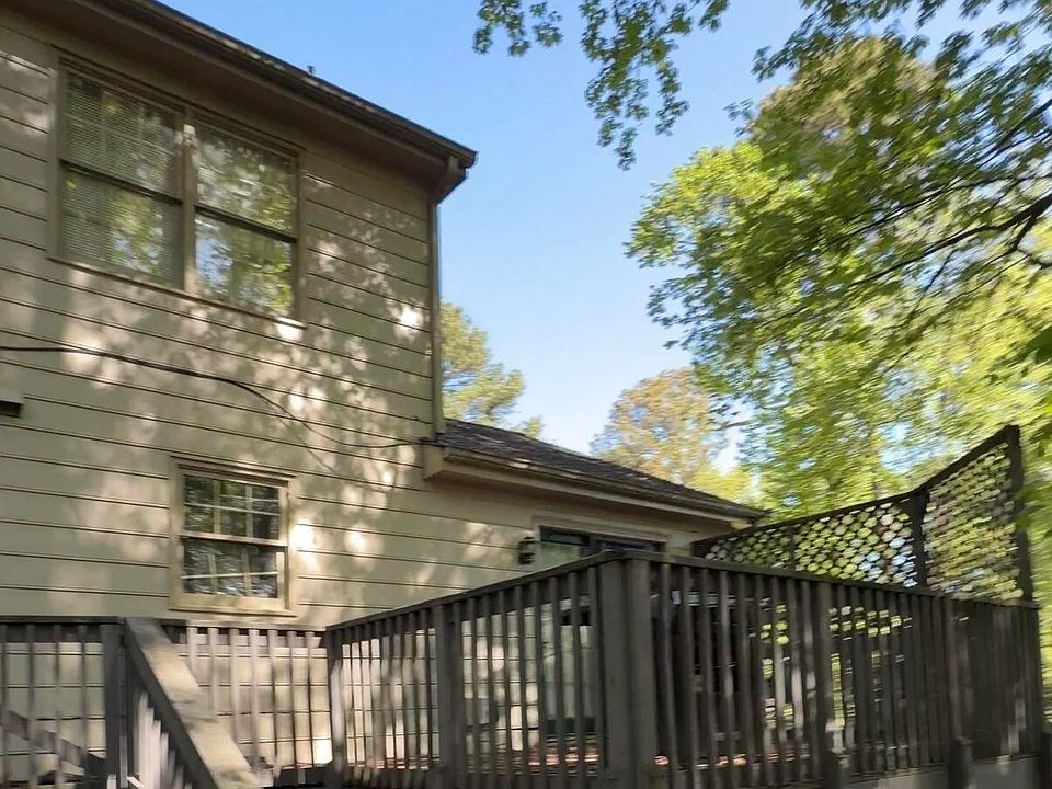 2nd image of 1002 Apache Ln
