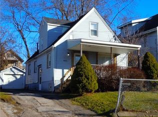 1033 Beardsley St, Akron, OH 44301