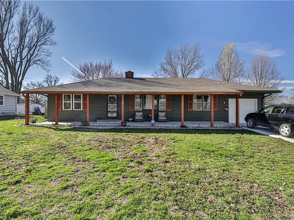 8705 E 74th St, Kansas City, MO 64133