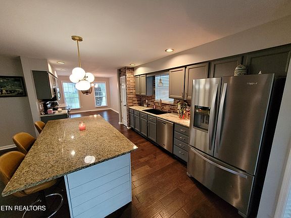 2nd image of 1708 Wayside Rd