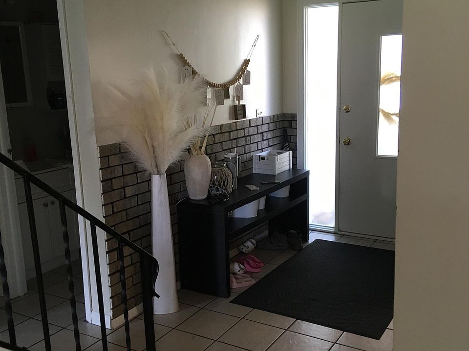 1st image of 1101 Cranbrook Dr
