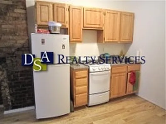 Rented by DSA Realty | media 22