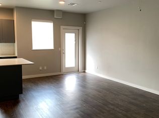 742 SW 14th St, Moore, OK 73160