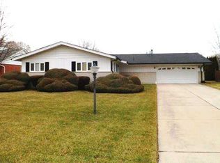 49752 Keycove Dr, New Baltimore, MI 48047