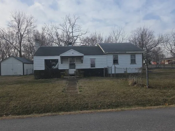 518 W Thoroughfare St, Seymour, MO 65746