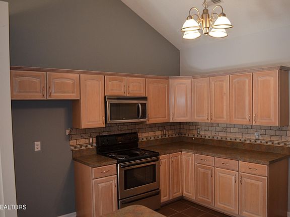 3rd image of 7000 High Alpine Ln